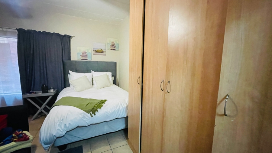 1 Bedroom Property for Sale in Potchefstroom North West